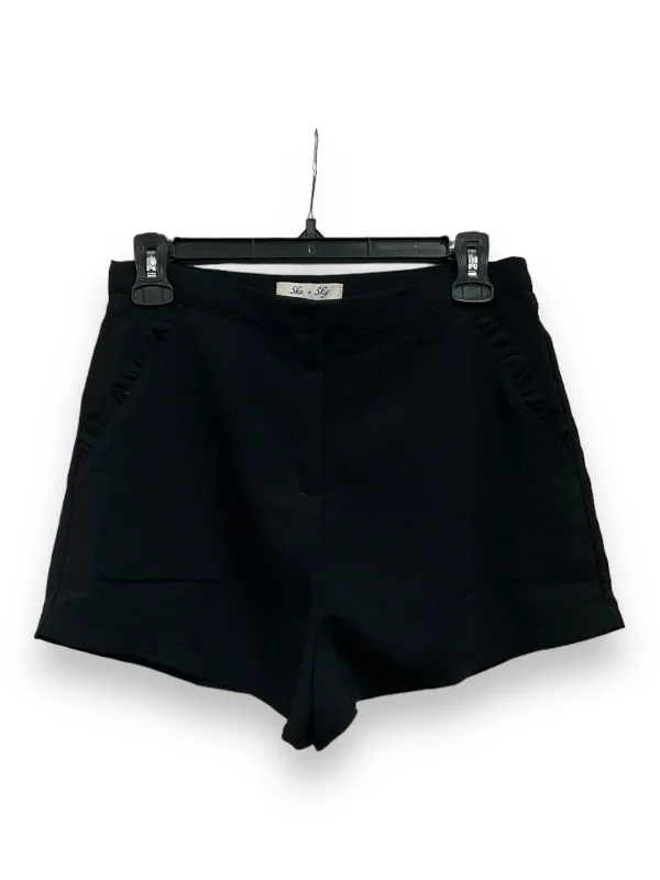 Black Shorts She + Sky, Size M